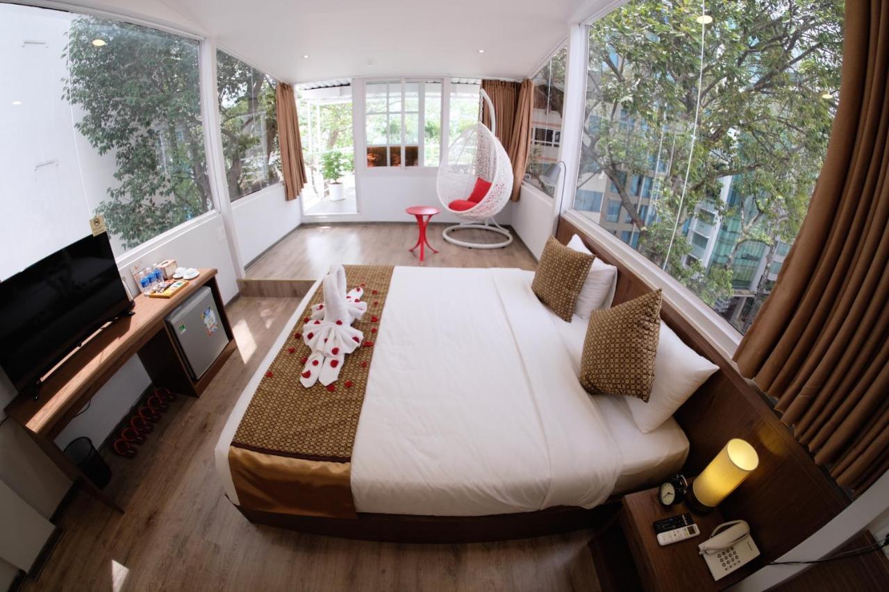 The Umi Hotel Ho Chi Minh City Exterior photo