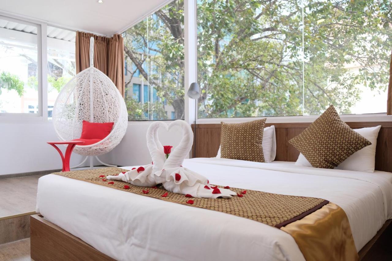 The Umi Hotel Ho Chi Minh City Exterior photo
